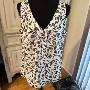 J JILL B&W Sleeveless Top